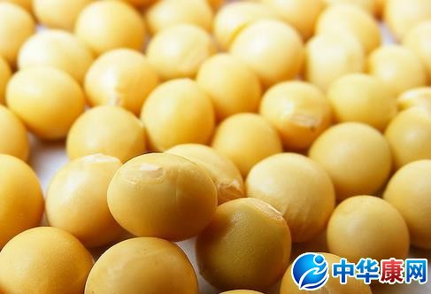 【炒黄豆的功效与作用】常吃炒黄豆有什么功效