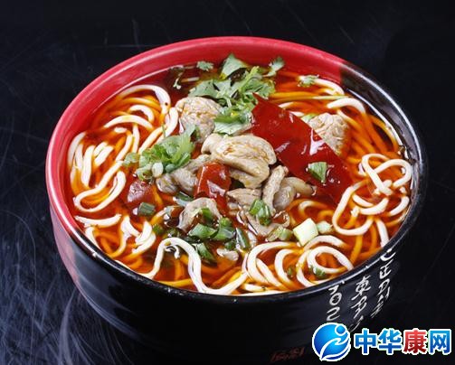 【私房面】肥肠面做_做法肥肠面的介绍鼎爷牛腩菜炆肥肠图片
